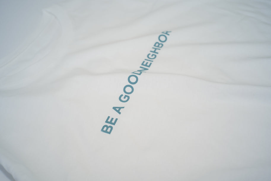 Grow Organic x BE A GOOD NEIGHBOR Tシャツ