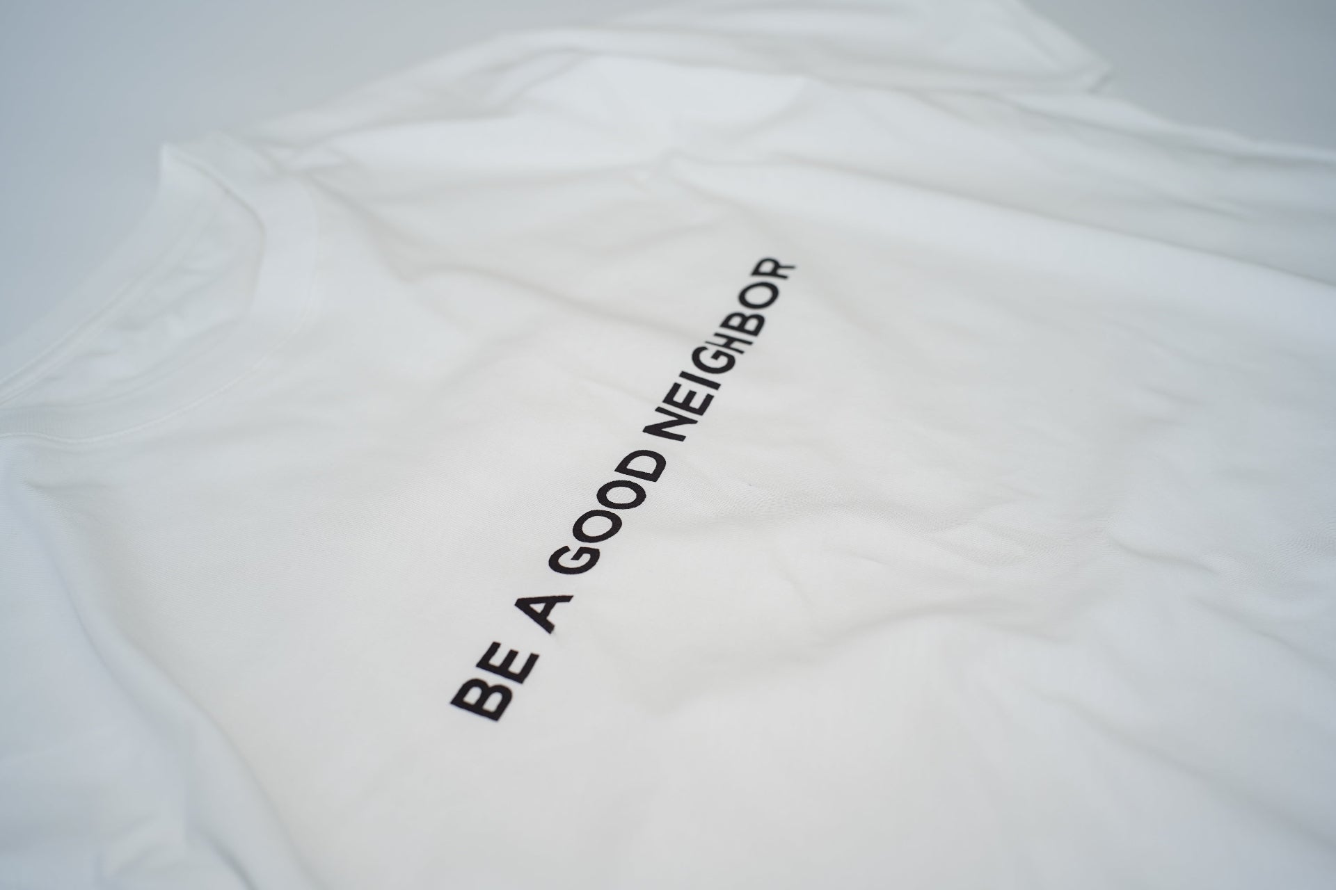 Grow Organic x BE A GOOD NEIGHBOR Tシャツ