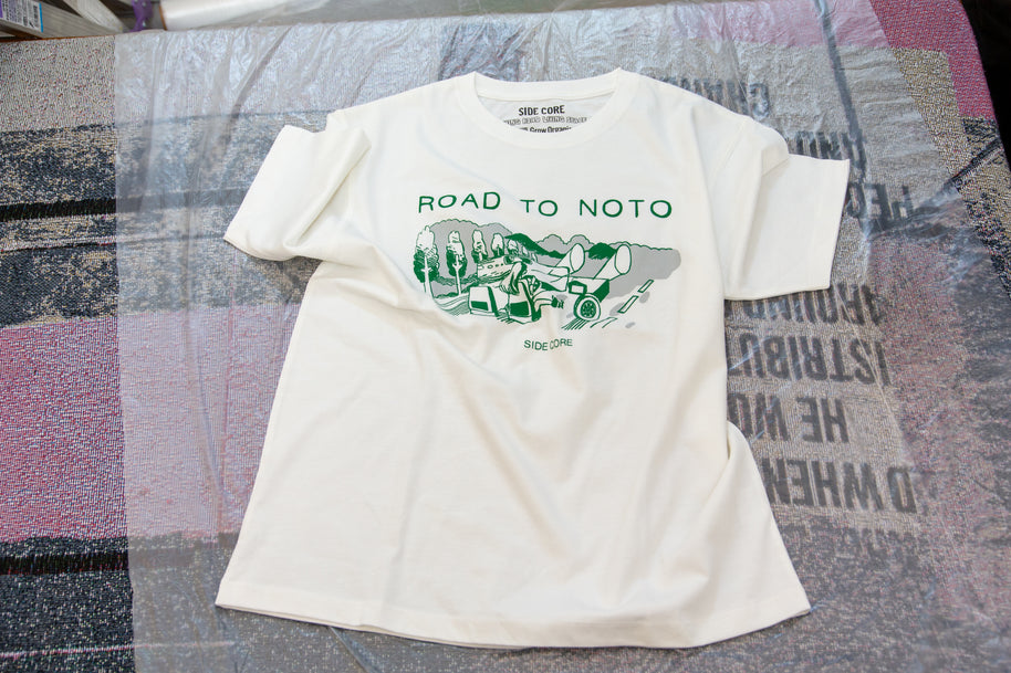 Road to Noto Tシャツ by Tohry