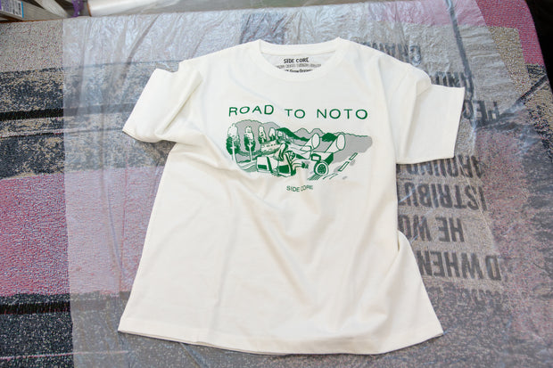 Road to Noto Tシャツ by Tohry