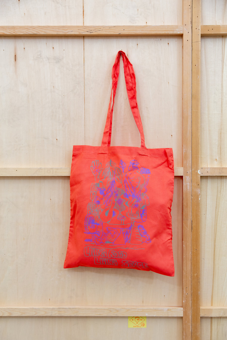 Living road, Living space トートバッグ