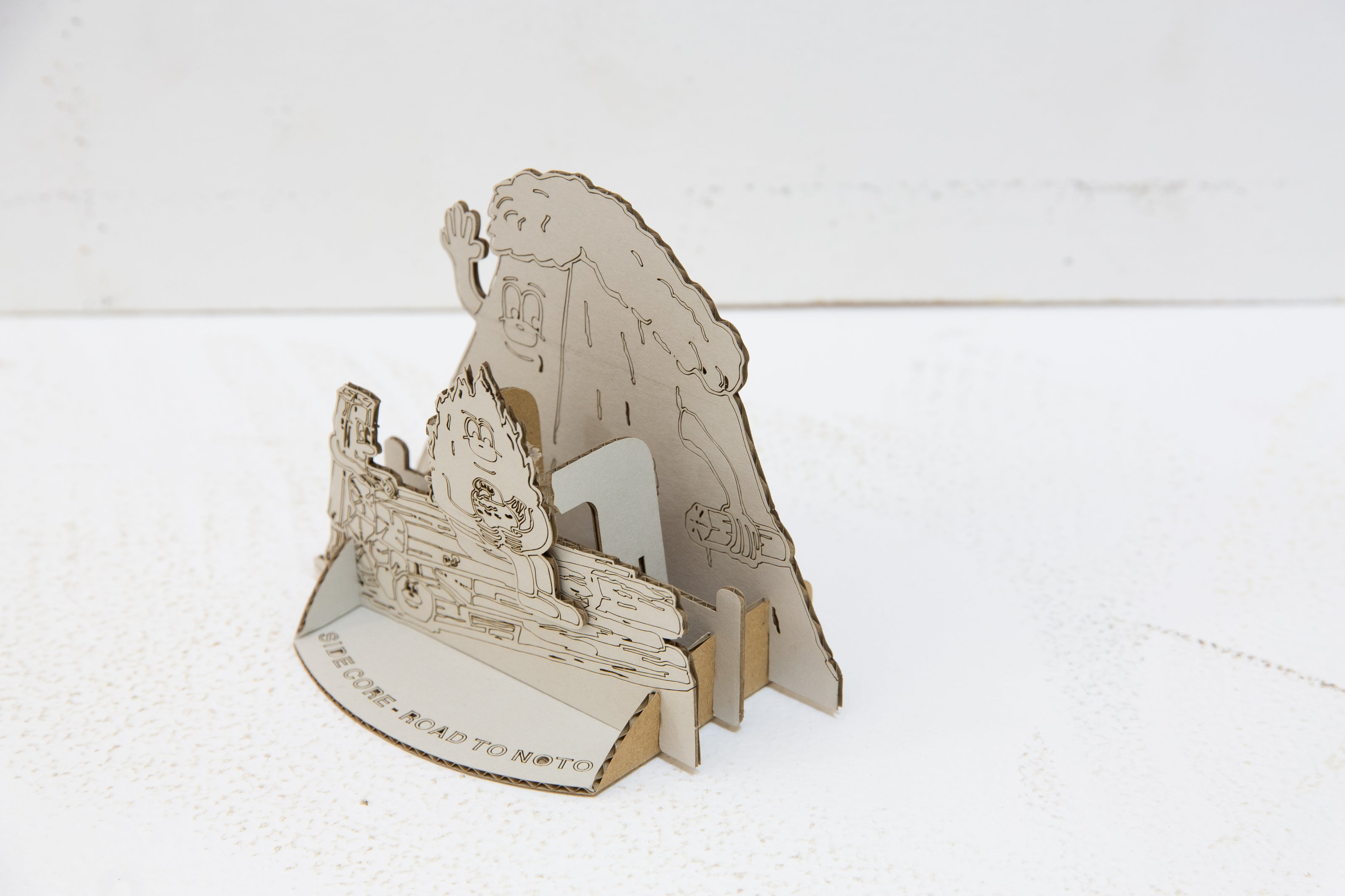 Road to Noto ダンボールオブジェ